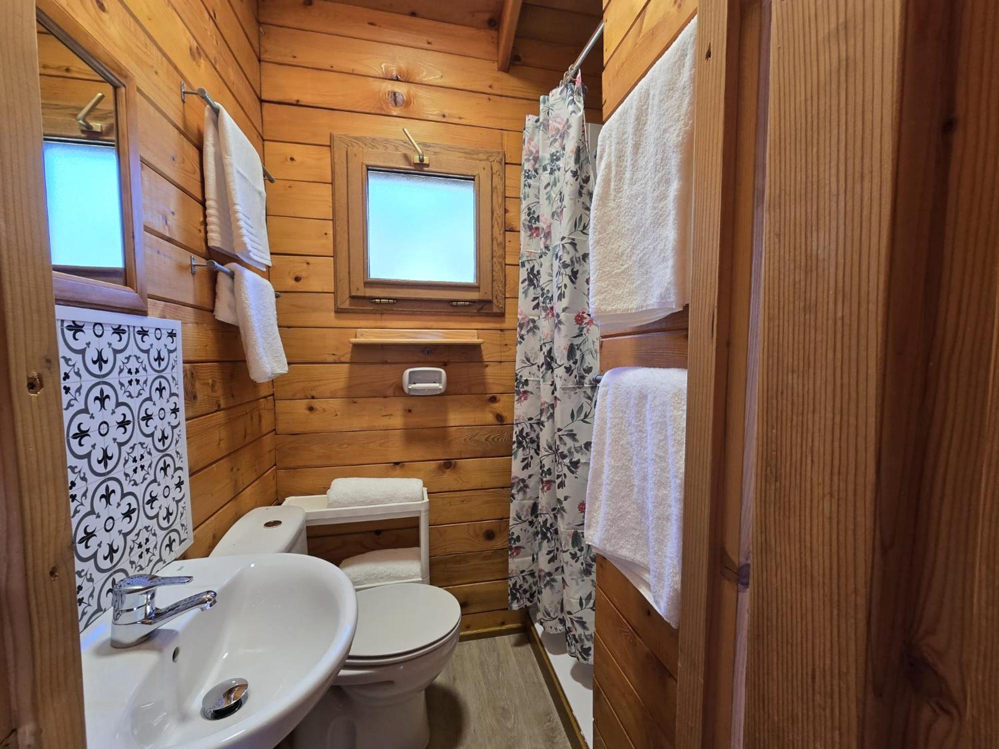 Nuevo Ecolodge Cabaneros Retuerta de Bullaque Buitenkant foto